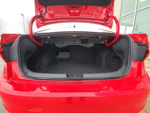 Used 2019 Volkswagen Jetta S image 30