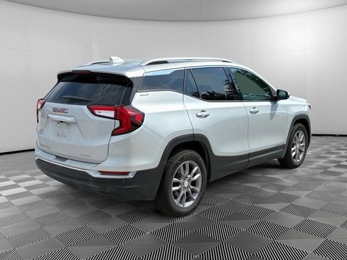 Used 2022 GMC Terrain SLT w/ Tech Package AWD/4WD image 5