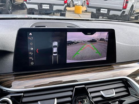 Used 2019 BMW 530i xDrive w/ Convenience Package image 21