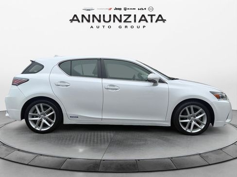 Used 2017 Lexus CT 200h 200h w/ Navigation System Package image 6