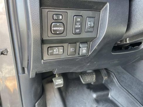 Used 2021 Toyota Tundra SR5 w/ TRD Off-Road Package AWD/4WD image 23