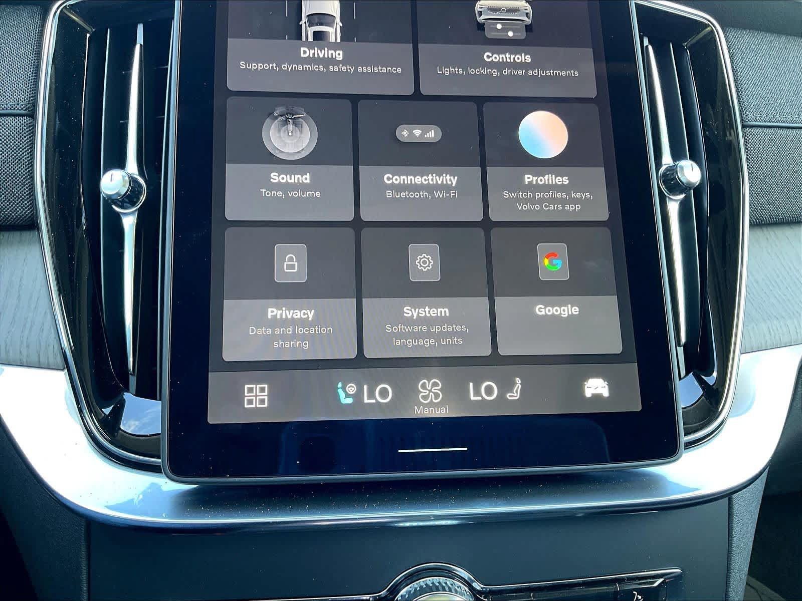 New 2026 Volvo XC90 T8 Ultra w/ Protection Package AWD/4WD image 22