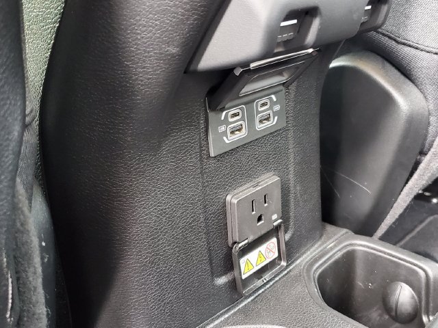 Used 2026 Jeep Wrangler Unlimited Rubicon AWD/4WD image 21