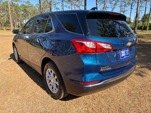 Used 2021 Chevrolet Equinox LT FWD image 3