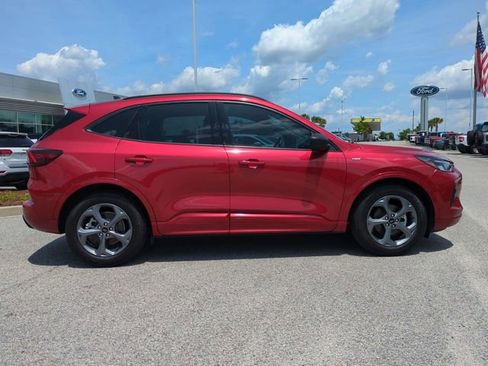 Used 2023 Ford Escape ST-Line w/ Tech Pack #1 FWD image 3
