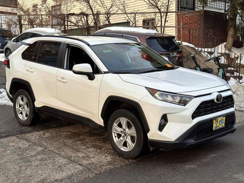 Certified 2021 Toyota RAV4 XLE image 7