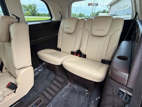 Used 2017 Mercedes-Benz GLS 450 4MATIC w/ Premium Package image 26