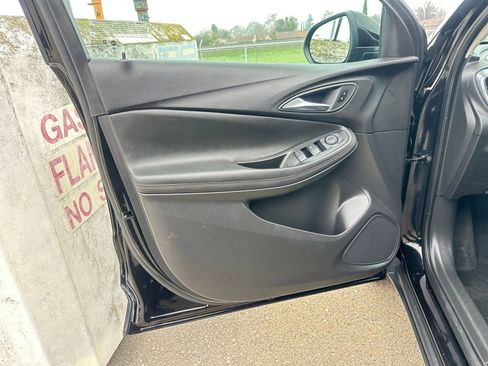 Used 2025 Buick Encore GX Preferred image 20