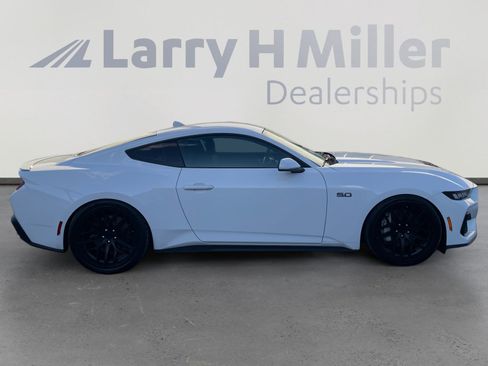Used 2024 Ford Mustang GT RWD image 6