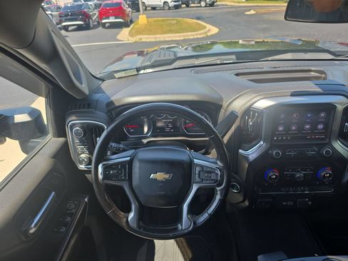 Certified 2020 Chevrolet Silverado 3500 LT w/ Convenience Package AWD/4WD image 16