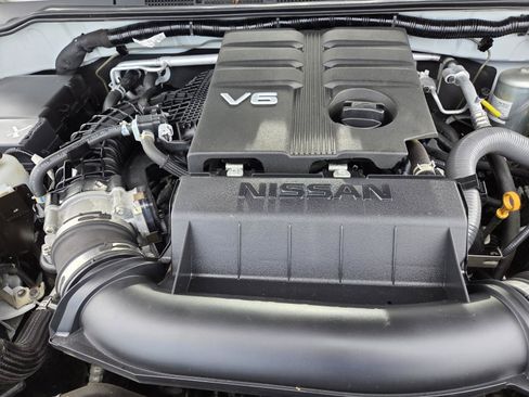 Used 2020 Nissan Frontier SV RWD image 23