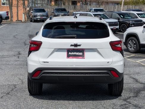 New 2026 Chevrolet Trax LT w/ Driver Confidence Package image 8