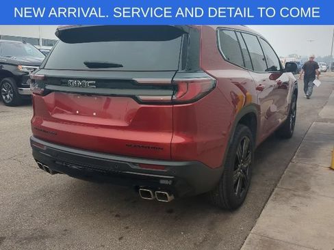Certified 2025 GMC Acadia Elevation w/ Elevation Premium Package AWD/4WD image 5
