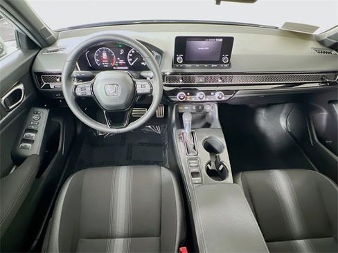 Used 2025 Honda Civic Sport image 24