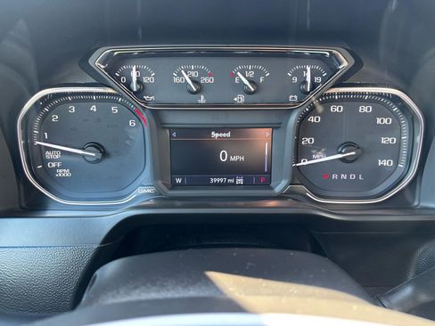 Used 2019 GMC Sierra 1500 SLE w/ SLE Value Package image 31