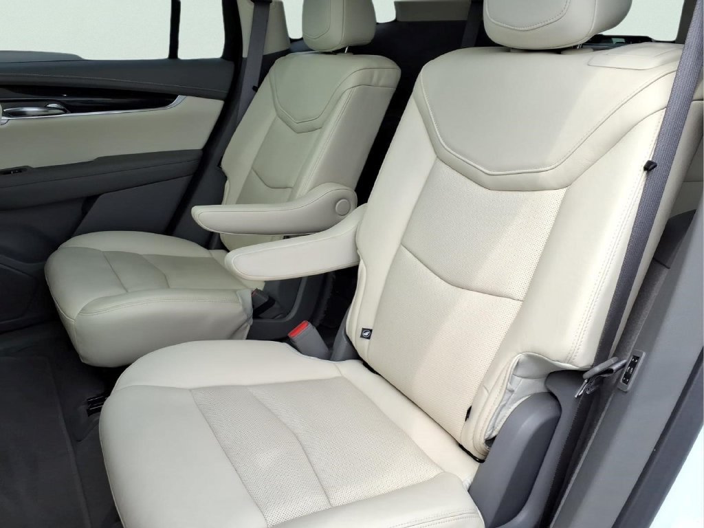 Certified 2020 Cadillac XT6 Premium Luxury AWD/4WD image 23