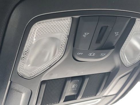 Used 2020 RAM 1500 Big Horn AWD/4WD image 31