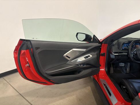 Used 2022 Chevrolet Corvette Stingray Preferred Cpe w/ Z51 Performance Package RWD image 16