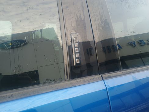 Used 2022 Ford F150 XLT w/ Equipment Group 302A High image 6