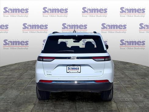 New 2025 Jeep Grand Cherokee Limited image 5