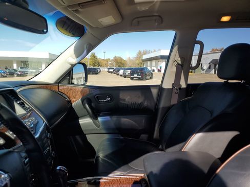 Used 2017 Nissan Armada SL w/ Technology Package image 28