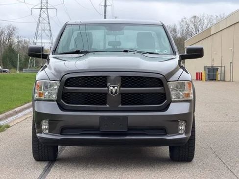 Used 2015 RAM 1500 Express AWD/4WD image 19