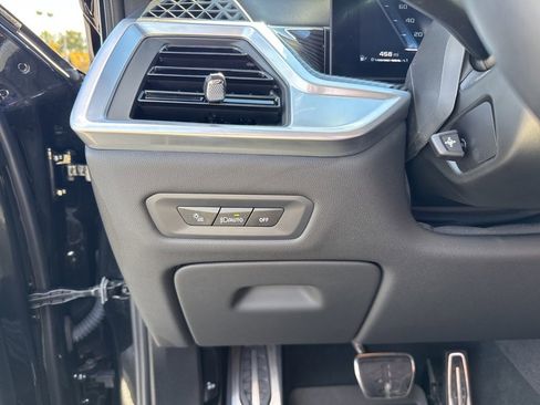 Used 2024 BMW X6 M60i w/ Executive Package image 29