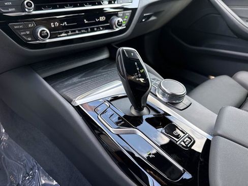 Certified 2023 BMW 530i 530i w/ Convenience Package image 26