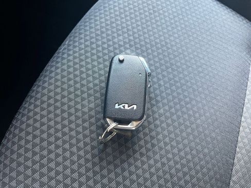 Used 2025 Kia Soul FWD image 20