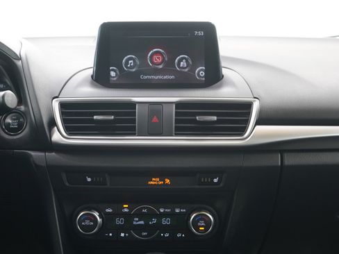 Used 2018 MAZDA MAZDA3 Touring FWD image 15