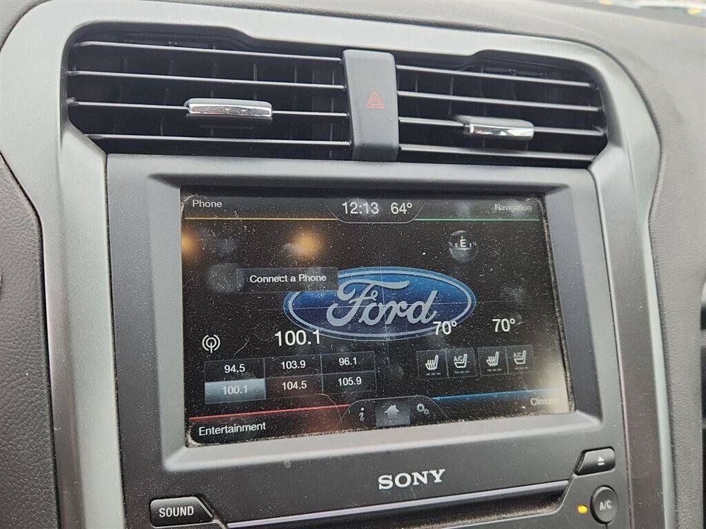 Used 2016 Ford Fusion Titanium FWD image 20