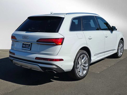 Used 2025 Audi Q7 2.0T Premium w/ Convenience Package image 7