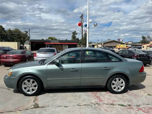 Used 2005 Ford Five Hundred SEL FWD image 4