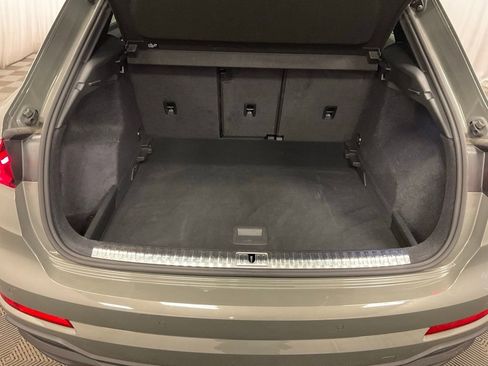 Used 2025 Audi Q3 2.0T Premium image 27