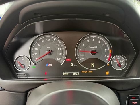 Used 2017 BMW M3 RWD image 8