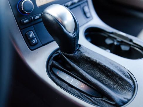 Used 2007 Chevrolet Corvette Convertible w/ Preferred Equipment Group image 29