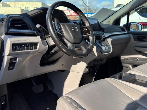 Used 2019 Honda Odyssey EX-L image 16