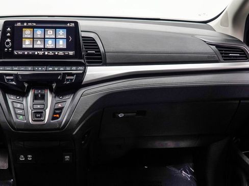 Used 2025 Honda Odyssey EX-L image 17