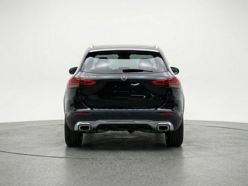 Used 2025 Mercedes-Benz GLA 250 image 7