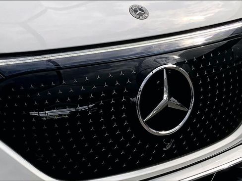 Used 2023 Mercedes-Benz EQE 350+ 4MATIC SUV w/ Pinnacle Trim Package image 29