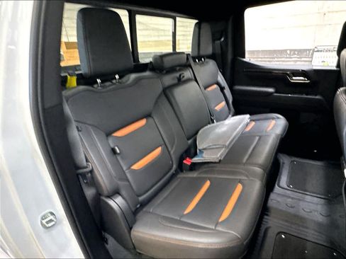 Used 2023 GMC Sierra 1500 AT4 w/ AT4 Premium Package AWD/4WD image 30