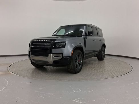 Used 2020 Land Rover Defender 110 X image 1