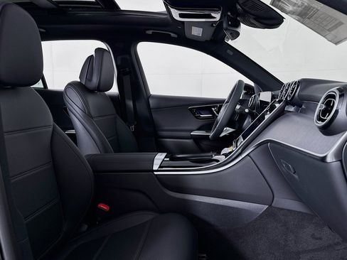 New 2026 Mercedes-Benz GLC 300 image 6