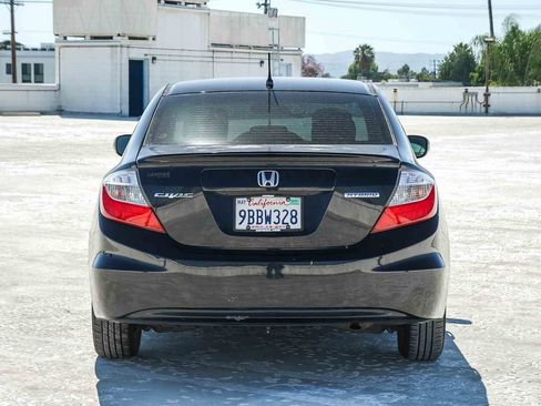 Used 2012 Honda Civic Hybrid Sedan image 5