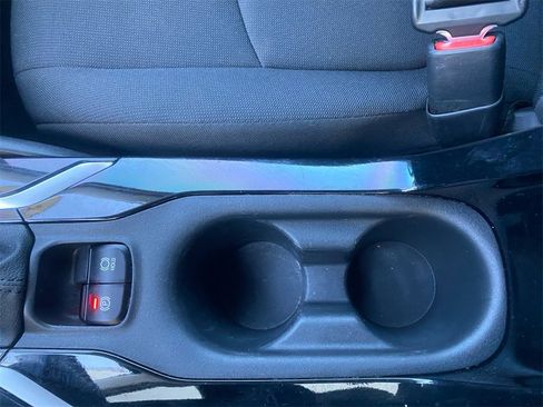 Used 2022 Toyota Corolla LE image 23