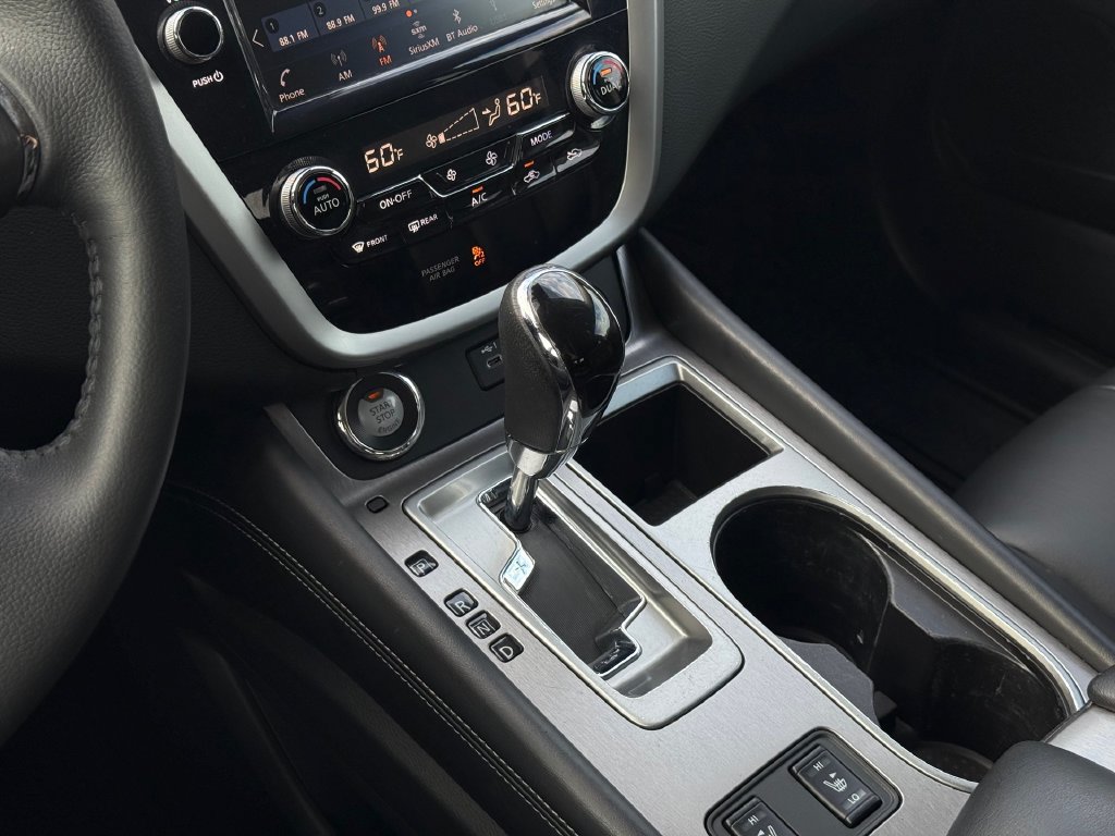 Used 2022 Nissan Murano SV w/ SV Midnight Edition Package FWD image 17