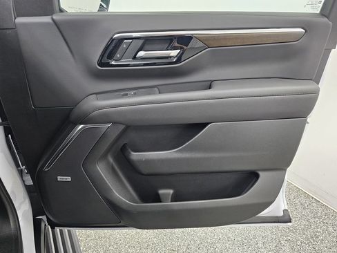 New 2026 Chevrolet Tahoe High Country AWD/4WD image 26
