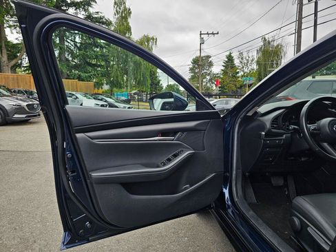Used 2020 MAZDA MAZDA3 Sedan w/ Select Package FWD image 19