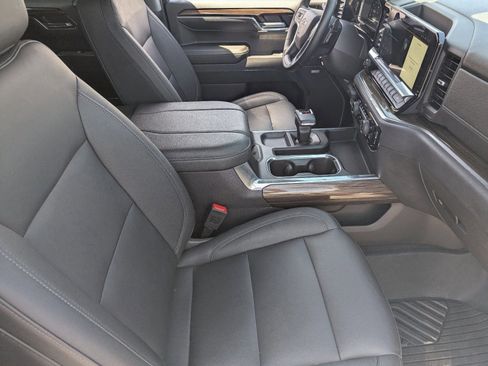 Certified 2024 Chevrolet Silverado 1500 LT Trail Boss w/ LT Trail Boss Premium Package AWD/4WD image 12