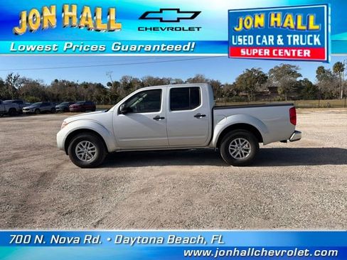 Used 2018 Nissan Frontier SV image 4